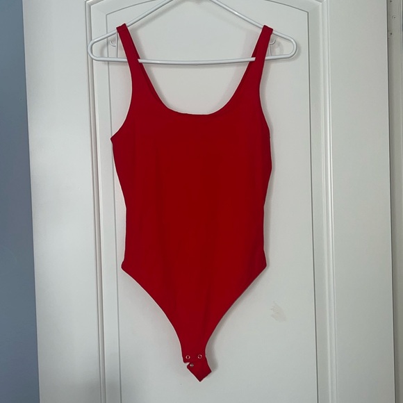 Garage bodysuit - Picture 1 of 4
